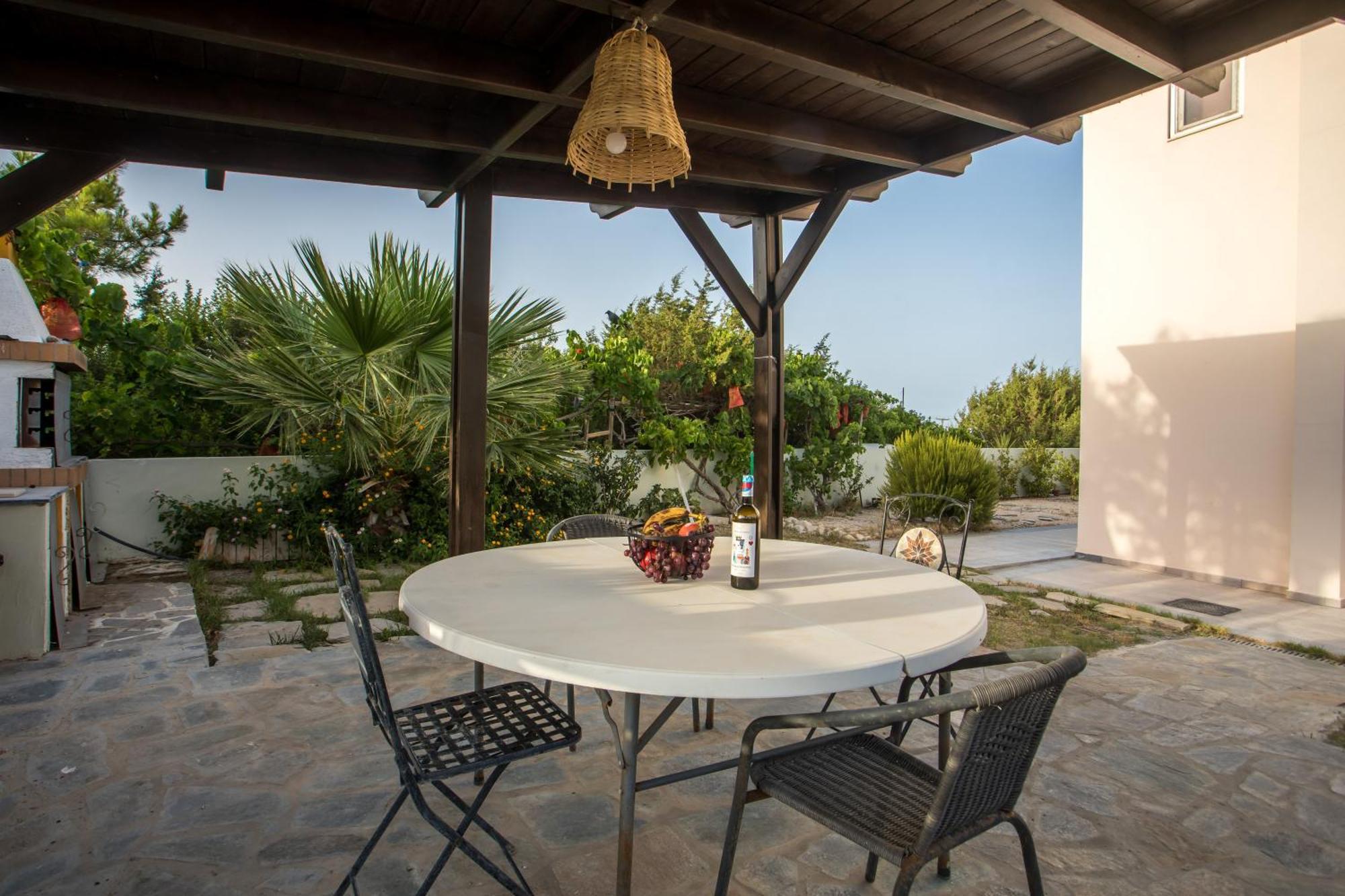 Verona Pool Villa Lakhania Luaran gambar